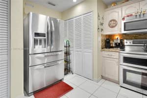 42 Nw 132nd Pl Miami, FL 33182 - MLS#A11946510