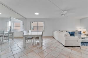 9721 Sunrise Lakes Blvd 201 Sunrise, FL 33322 - MLS#A11946513