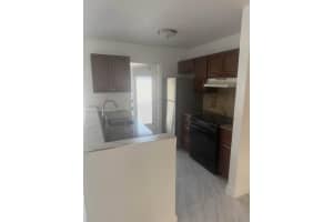 MLS# A11946515, Hollywood, Florida 33020