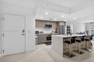 13800 Highland Dr 308 North Miami Beach, FL 33181 - MLS#A11946523