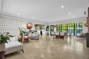 11905 Ne 6th Ave, Biscayne Park