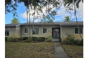 2733 Washington St, Hollywood