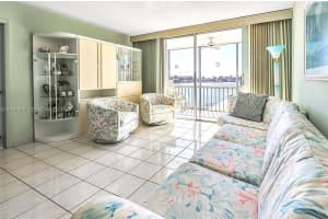 3010 Marcos Dr R311 Aventura, FL 33160 - MLS#A11946655