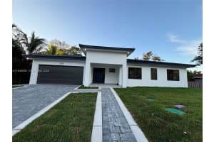 240 Ne 156th St Miami, FL 33162 - MLS#A11946690