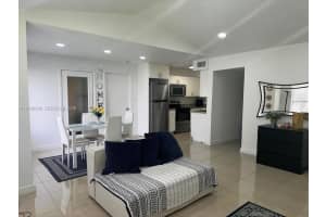 15560 Sw 104th Ter 6112, Miami