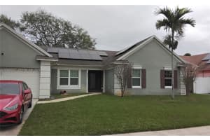 9551 Ashley Dr Miramar, FL 33025 - MLS#A11946747