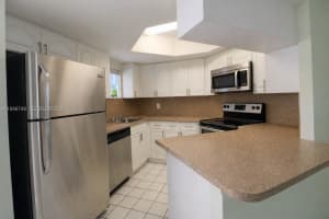 8343 Lake Dr 207 Doral, FL 33166 - MLS#A11946748