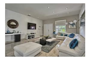 5863 Nw 111th Ave Doral, FL 33178 - MLS#A11946756