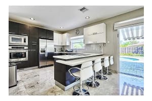 5863 Nw 111th Ave Doral, FL 33178 - MLS#A11946756