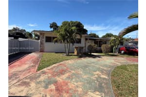 6090 W 5th Ln, Hialeah