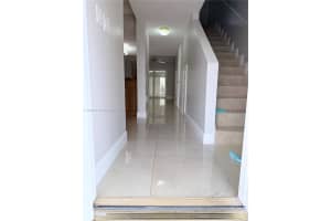 527 W 68th St 1 Hialeah, FL 33014 - MLS#A11946793