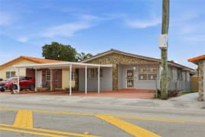 836 W 37th St Hialeah, FL 33012 - MLS#A11946795