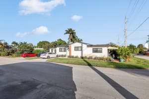 1201 N 16th Ave Hollywood, FL 33020 - MLS#A11946822