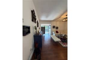 4944 Nw 102nd Ave 204-3 Doral, FL 33178 - MLS#A11946859