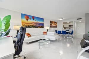 140 Lakeview Dr 203 Weston, FL 33326 - MLS#A11946900