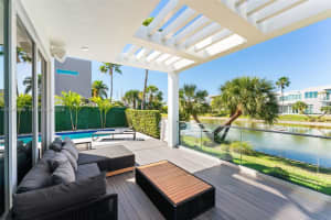 10561 Nw 67th Ter Doral, FL 33178 - MLS#A11946906