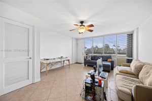 1401 S Federal Hwy 213 Boca Raton, FL 33432 - MLS#A11946921