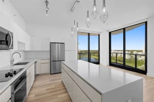 101 Diplomat Pkwy 0701 Hallandale Beach, FL 33009 - MLS#A11946926