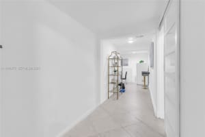 841 E 15th Pl Hialeah, FL 33010 - MLS#A11946975