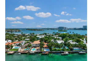 56 S Hibiscus Dr Miami Beach, FL 33139 - MLS#A11947022