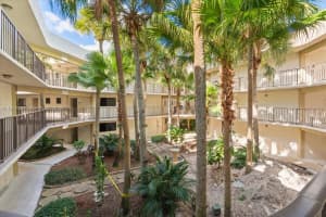 8075 Sw 107th Ave 221, Miami