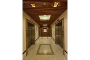 1060 Brickell Ave 1917 Miami, FL 33131 - MLS#A11947098