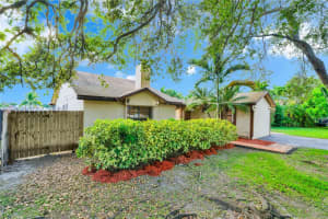 15512 Sw 142nd Ct Miami, FL 33177 - MLS#A11947173