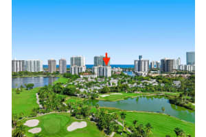 19900 E Country Club Dr 502, Aventura