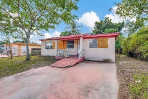 1360 Nw 117th St Miami, FL 33167 - MLS#A11947255
