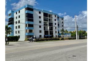 5033 7th St , Miami, FL 33126 - MLS#A11947275