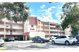 1015 Country Club Dr 109 Margate, FL 33063 - MLS#A11947306