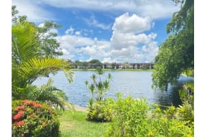 905 Nw 107th Ave Pembroke Pines, FL 33026 - MLS#A11947307