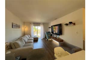 8425 Nw 8th St 406 Miami, FL 33126 - MLS#A11947312