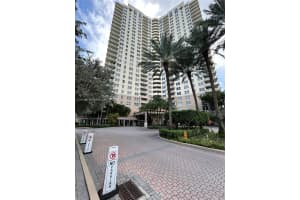 19501 W Country Club Dr 505 Aventura, FL 33180 - MLS#A11947322