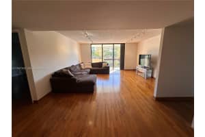 600 Biltmore Way 318 Coral Gables, FL 33134 - MLS#A11947325