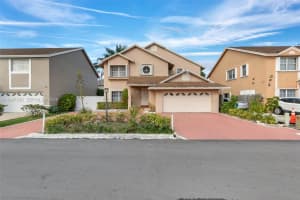 7833 Nw 192nd St Hialeah, FL 33015 - MLS#A11947330