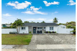 2810 Sw 123rd Ct Miami, FL 33175 - MLS#A11947440