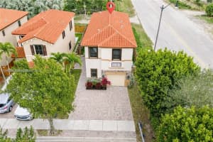 77 Ne 37th Pl Homestead, FL 33033 - MLS#A11947444