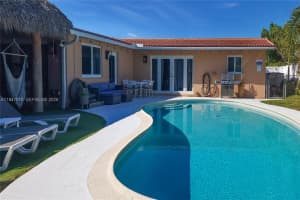 4420 Ne 15th Ave Oakland Park, FL 33334 - MLS#A11947519