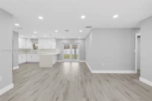 1011 Ne 196th St, Miami