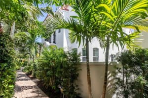 918 Ne 17th Way Fort Lauderdale, FL 33304 - MLS#A11947554