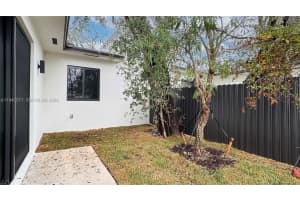 4517 Nw 3rd Street Miami, FL 33126 - MLS#A11947571