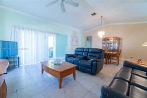 7674 Nw 88th Ln Tamarac, FL 33321 - MLS#A11947603