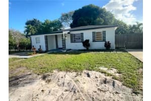 10521 Nw 35th Ct Miami, FL 33147 - MLS#A11947624