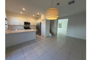 909 Ne 211th St Miami, FL 33179 - MLS#A11947628