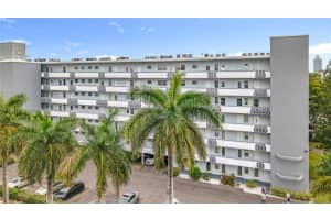 1000 Ne 14th Ave 411 Hallandale Beach, FL 33009 - MLS#A11947674