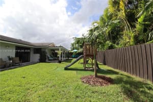 12001 Sw 97th Ter Miami, FL 33186 - MLS#A11947688