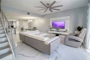 1261 Presidio Dr 5-42 Weston, FL 33327 - MLS#A11947691