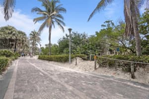 1623 Collins Ave 812 Miami Beach, FL 33139 - MLS#A11947710