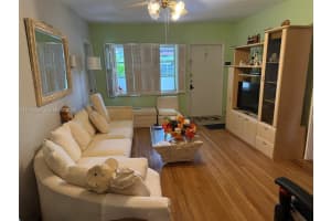 2560 Sw 22nd Ave, Miami